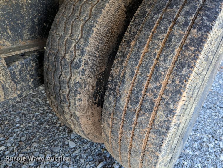 image for item LP9207 2008 Lone Star  equipment trailer