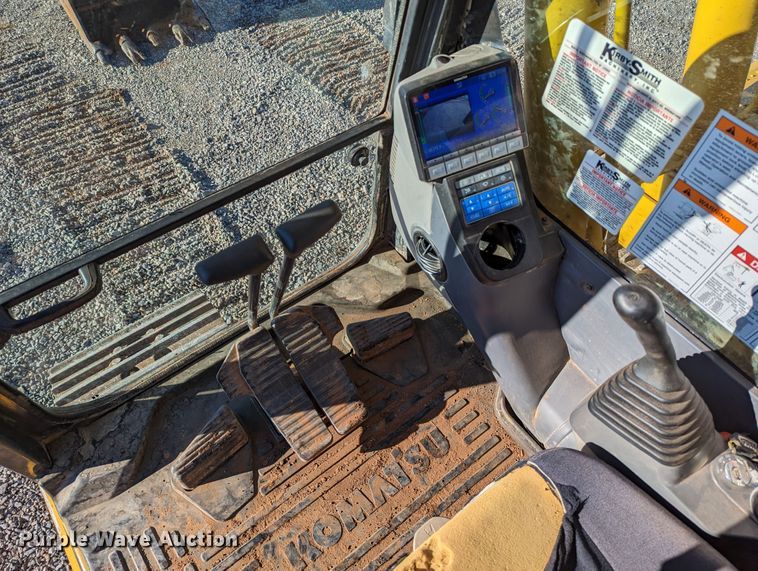 image for item LP9208 2018 Komatsu PC170LC-11  excavator