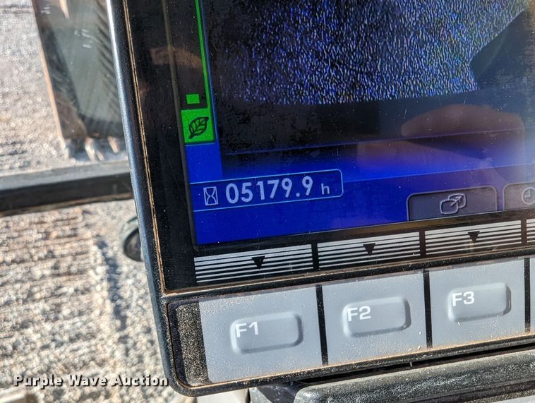 image for item LP9208 2018 Komatsu PC170LC-11  excavator