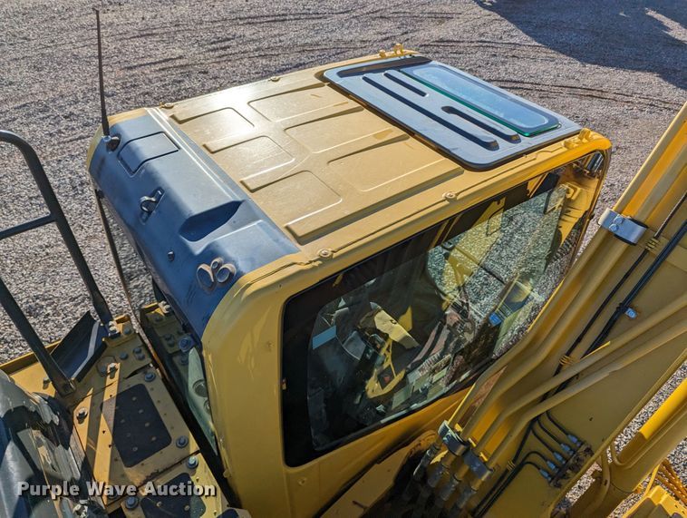 image for item LP9208 2018 Komatsu PC170LC-11  excavator