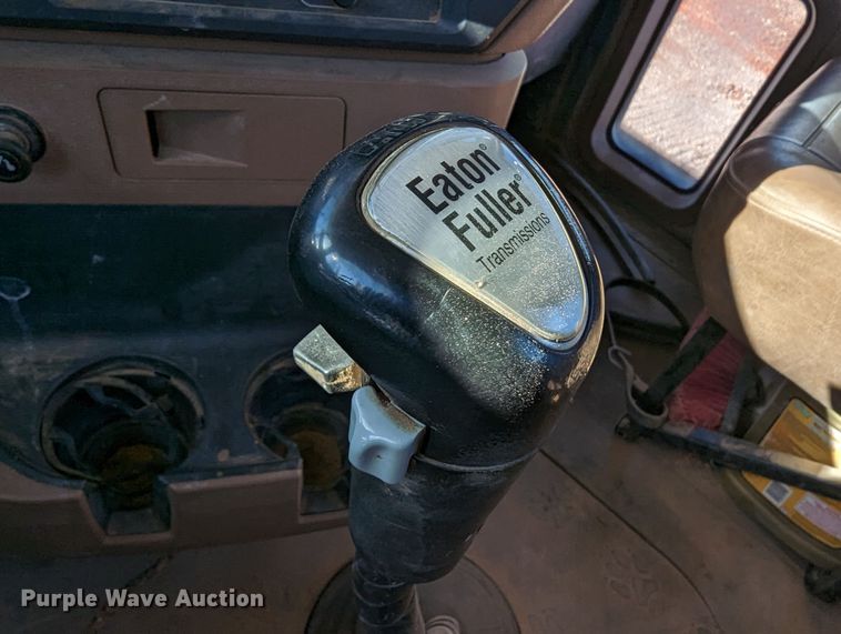 image for item LP9209 2013 Mack GU813  vacuum truck