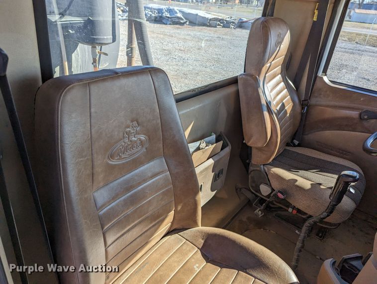 image for item LP9209 2013 Mack GU813  vacuum truck