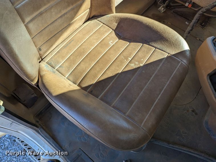 image for item LP9209 2013 Mack GU813  vacuum truck