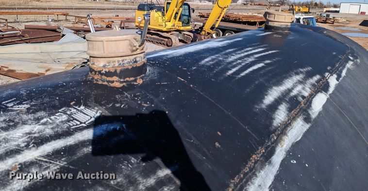 image for item LP9209 2013 Mack GU813  vacuum truck