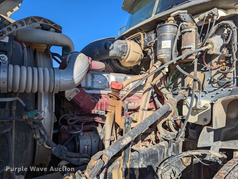 image for item LP9209 2013 Mack GU813  vacuum truck