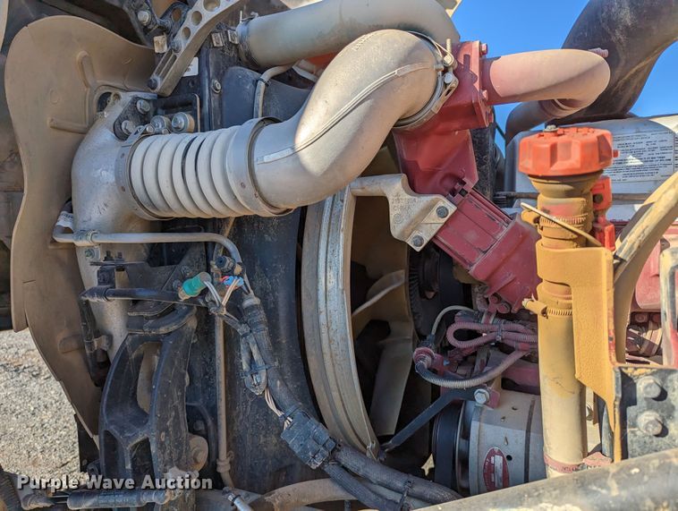 image for item LP9209 2013 Mack GU813  vacuum truck