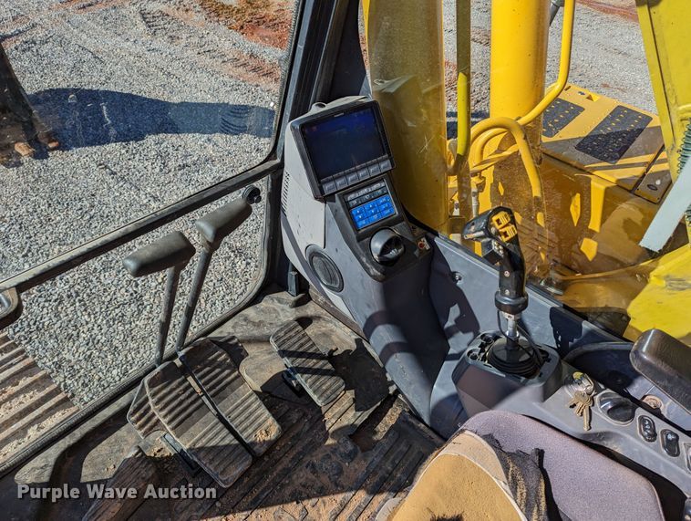 image for item LP9210 2017 Komatsu PC290LC-11  excavator