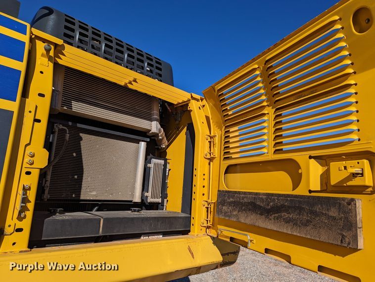 image for item LP9210 2017 Komatsu PC290LC-11  excavator