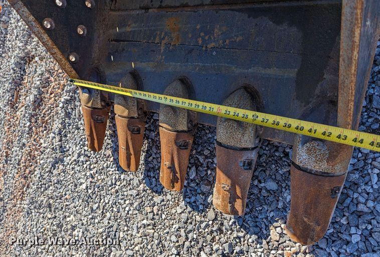 image for item LP9210 2017 Komatsu PC290LC-11  excavator