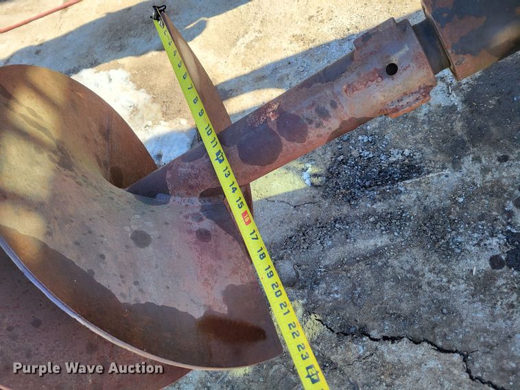 image for item LR9167 Lowe 1650E  skid steer auger