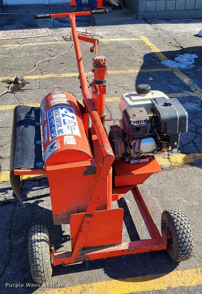 image for item LR9169 Kwik-trench KT200B  trencher