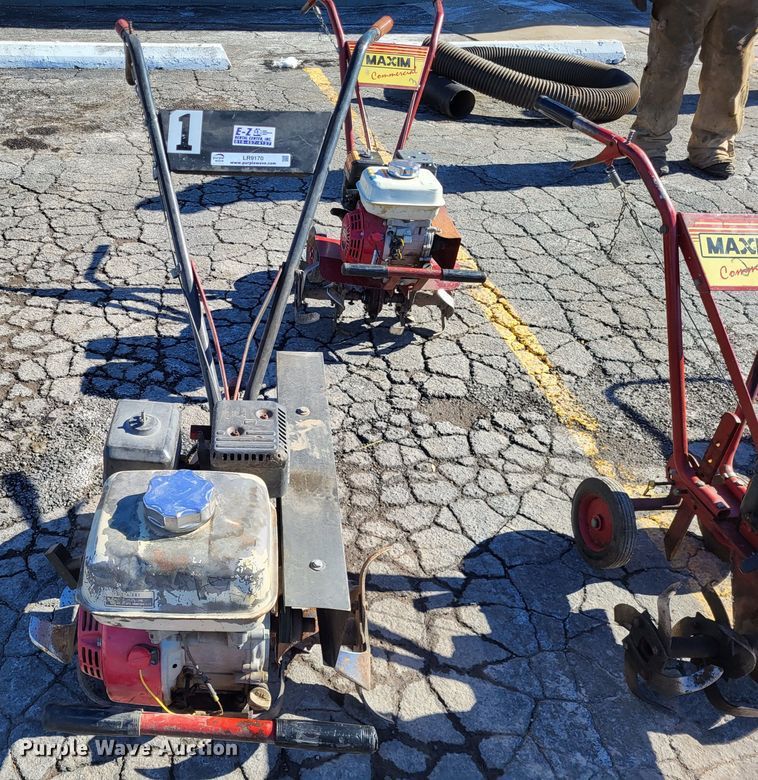 image for item LR9170 (3) tillers