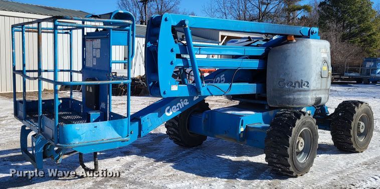image for item LR9172 2003 Genie Z45/25  boom lift