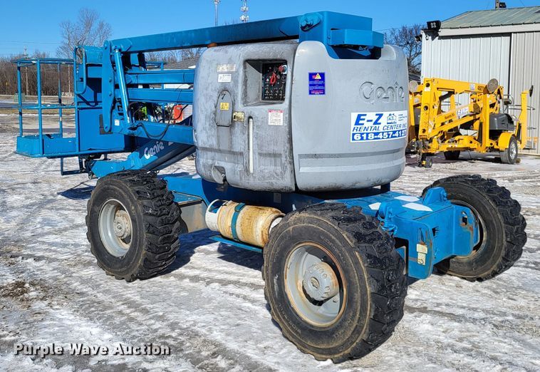 image for item LR9172 2003 Genie Z45/25  boom lift