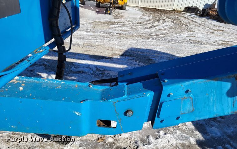 image for item LR9172 2003 Genie Z45/25  boom lift