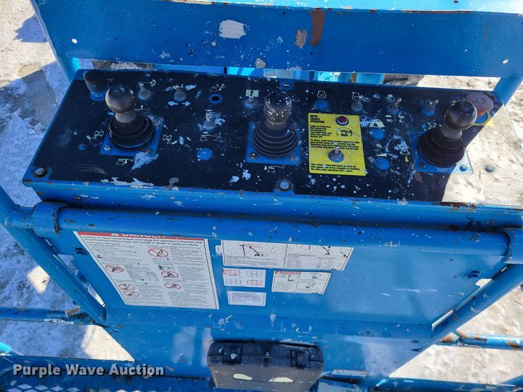 image for item LR9172 2003 Genie Z45/25  boom lift