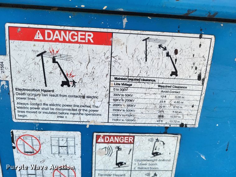 image for item LR9172 2003 Genie Z45/25  boom lift