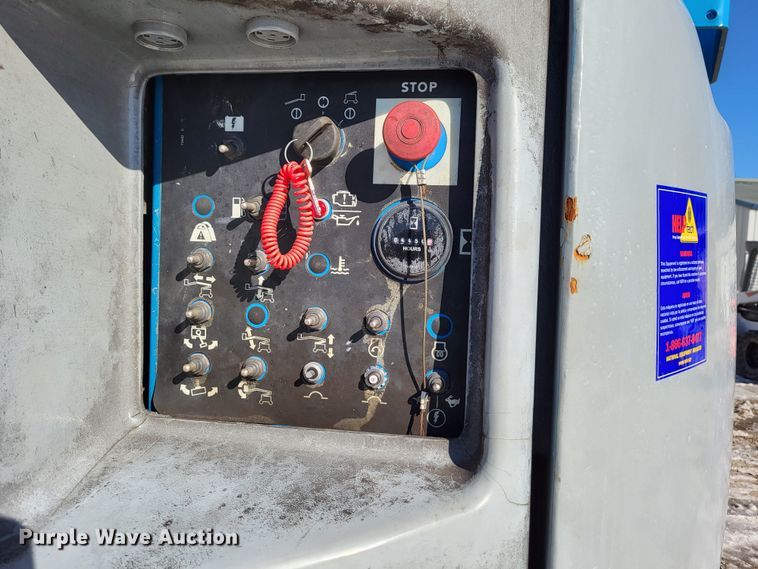 image for item LR9172 2003 Genie Z45/25  boom lift