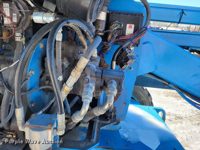 image for item LR9172 2003 Genie Z45/25  boom lift