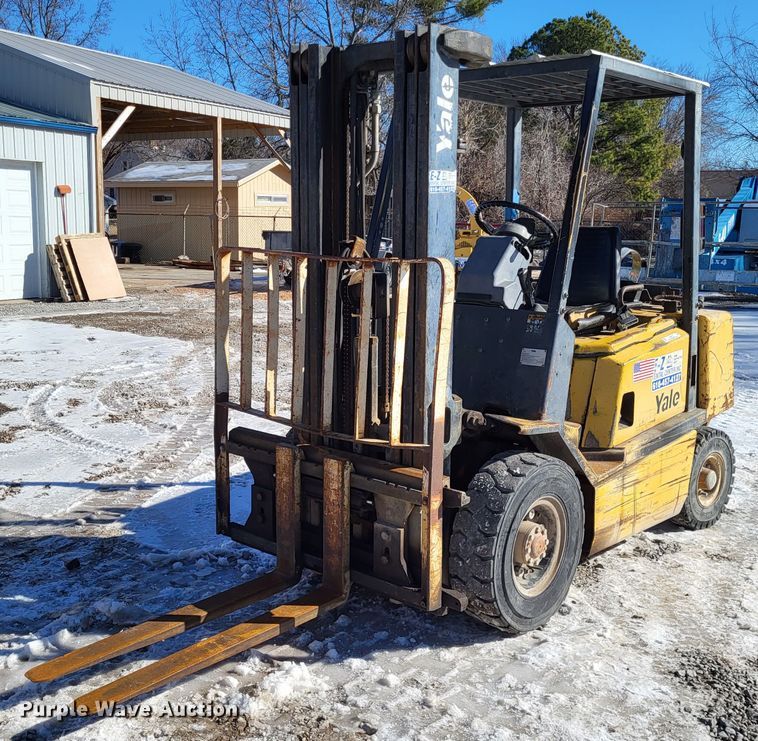 image for item LR9173 2003 Yale GTP050RGNUAE084  forklift