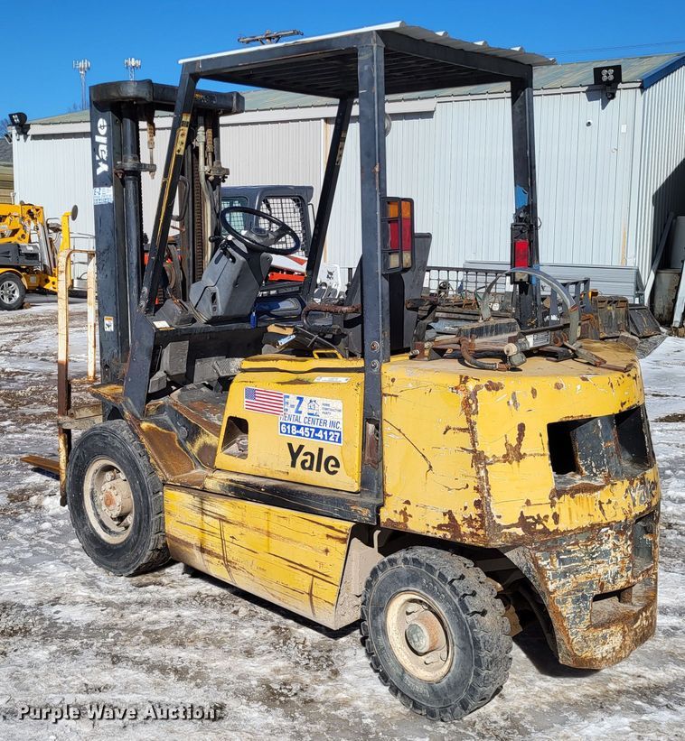 image for item LR9173 2003 Yale GTP050RGNUAE084  forklift