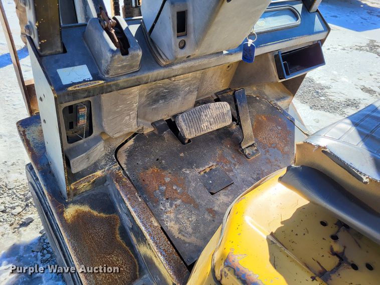 image for item LR9173 2003 Yale GTP050RGNUAE084  forklift