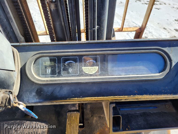 image for item LR9173 2003 Yale GTP050RGNUAE084  forklift