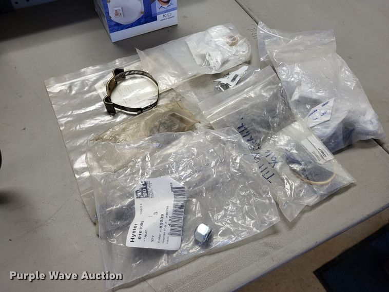 image for item LR9173 2003 Yale GTP050RGNUAE084  forklift