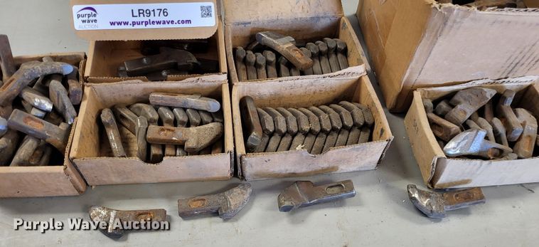 image for item LR9176 Stump grinder teeth