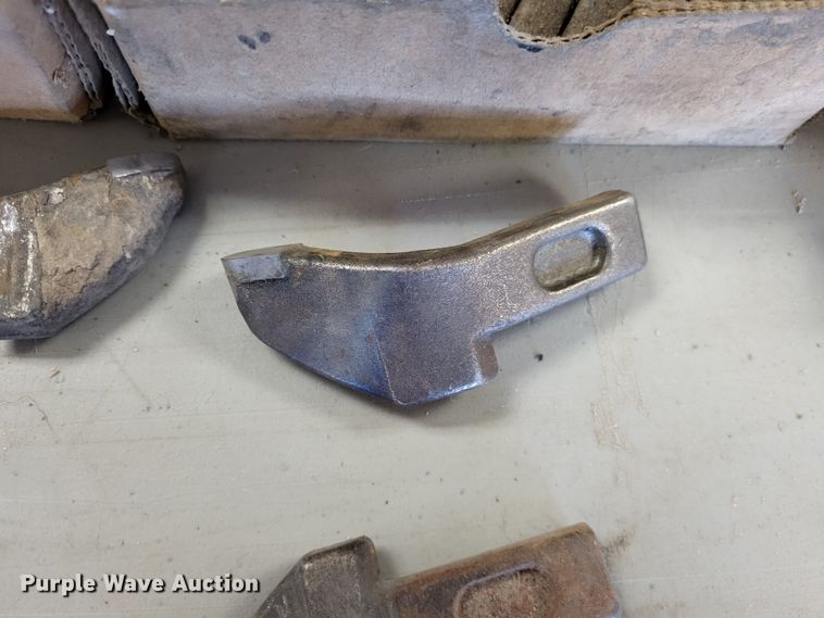 image for item LR9176 Stump grinder teeth