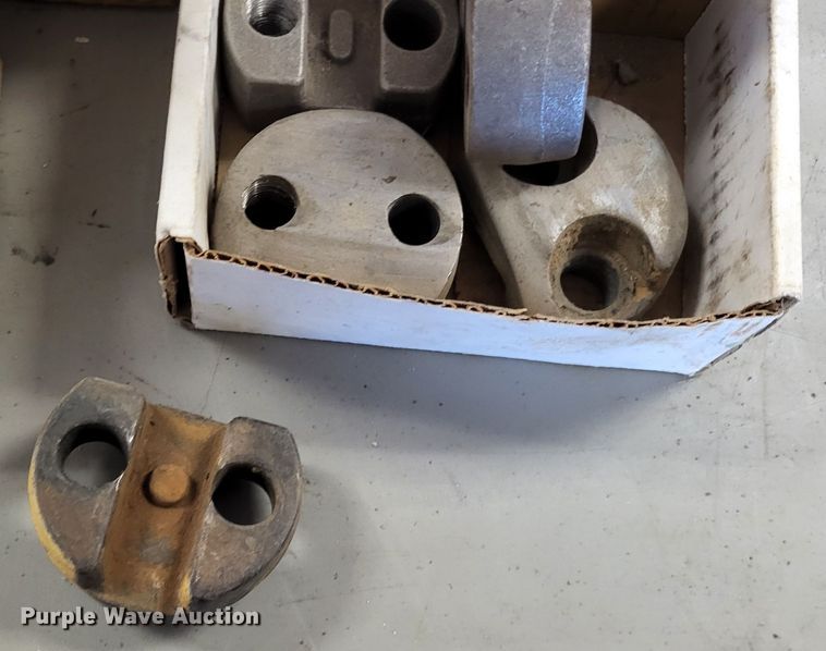 image for item LR9176 Stump grinder teeth