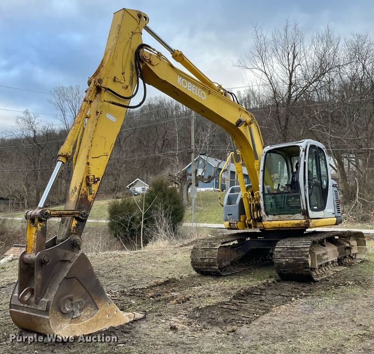image for item MA9913 1999 Kobelco SK135SRLC  excavator
