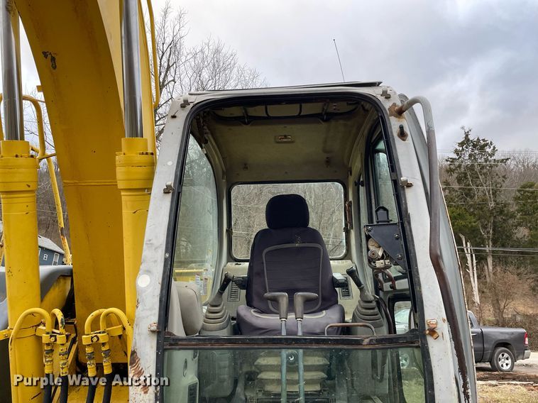 image for item MA9913 1999 Kobelco SK135SRLC  excavator