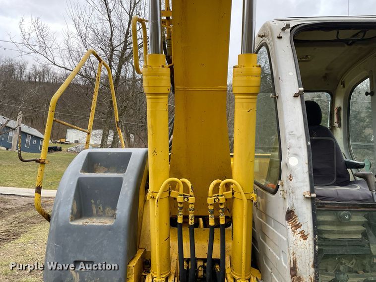 image for item MA9913 1999 Kobelco SK135SRLC  excavator