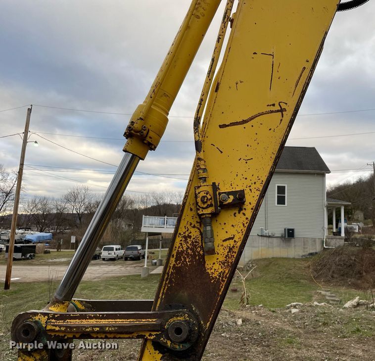 image for item MA9913 1999 Kobelco SK135SRLC  excavator