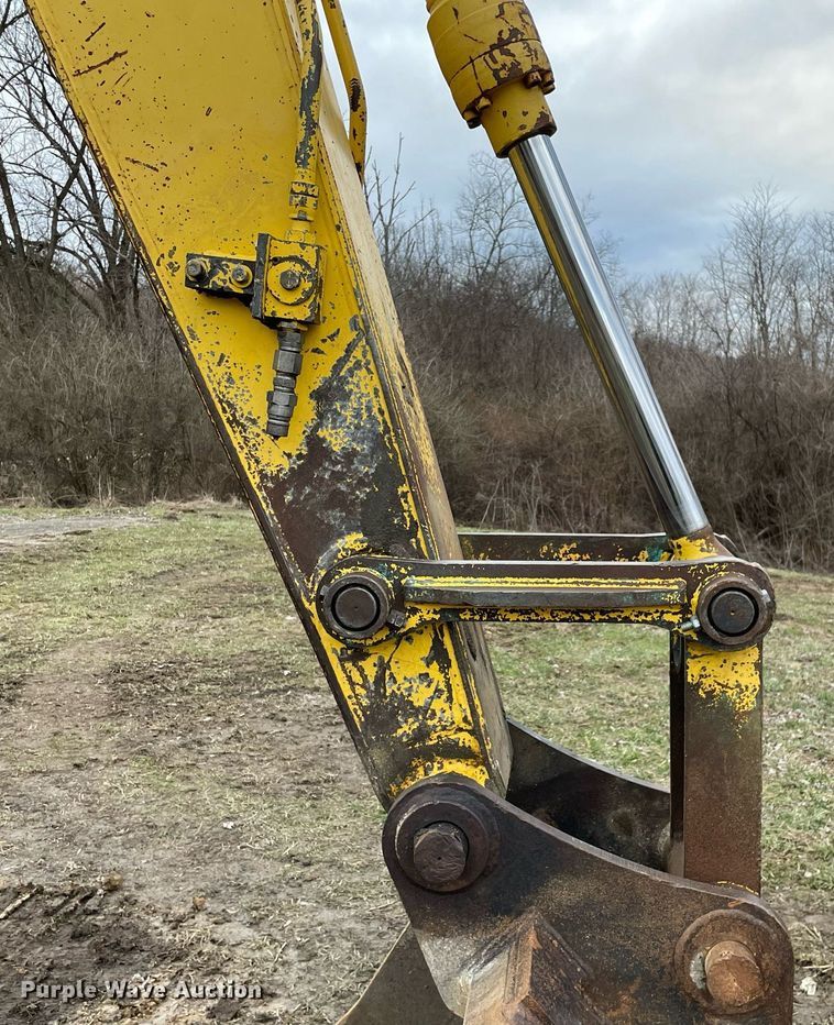 image for item MA9913 1999 Kobelco SK135SRLC  excavator