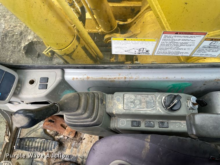 image for item MA9913 1999 Kobelco SK135SRLC  excavator