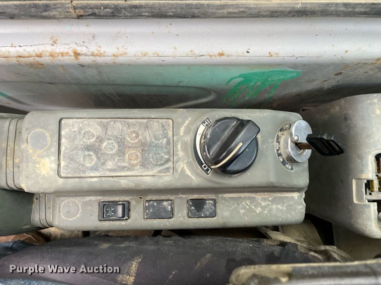 image for item MA9913 1999 Kobelco SK135SRLC  excavator