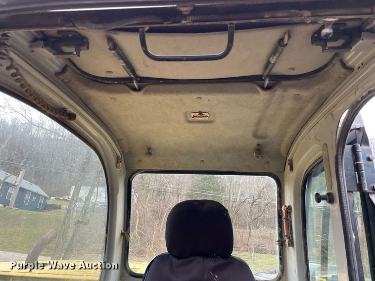 image for item MA9913 1999 Kobelco SK135SRLC  excavator