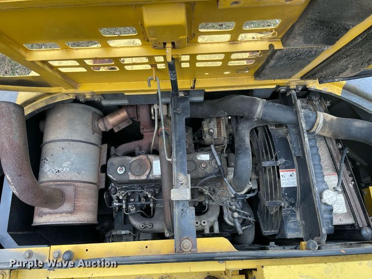 image for item MA9913 1999 Kobelco SK135SRLC  excavator