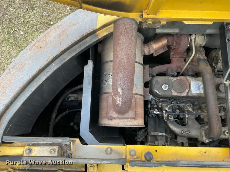 image for item MA9913 1999 Kobelco SK135SRLC  excavator