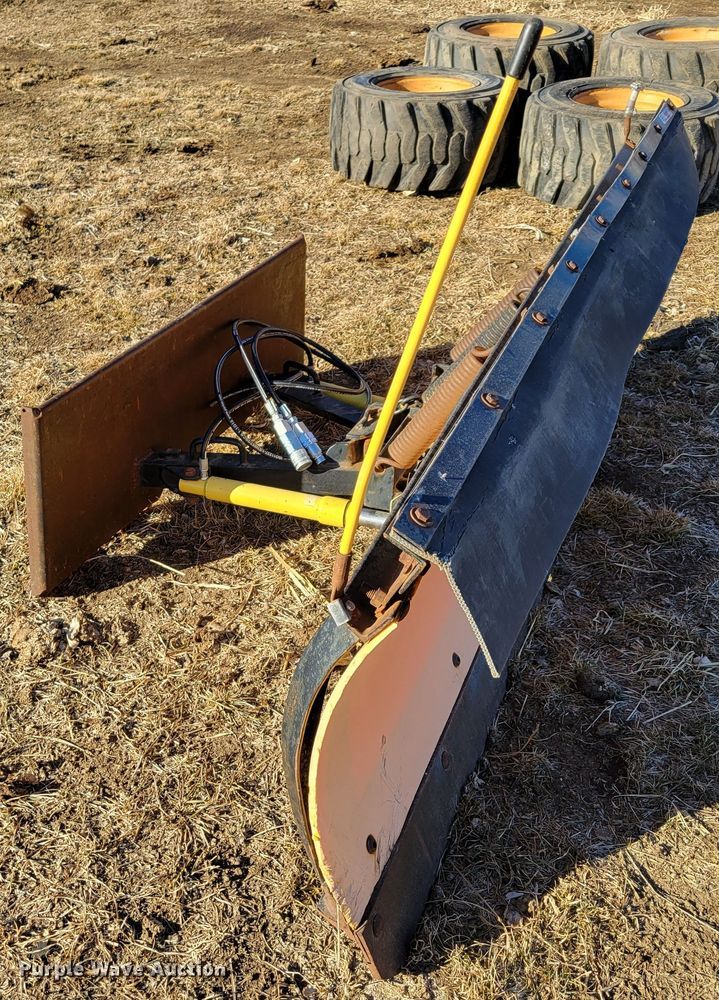 90"W skid steer snow plow in Ceresco, NE Item MC9538 sold Purple Wave