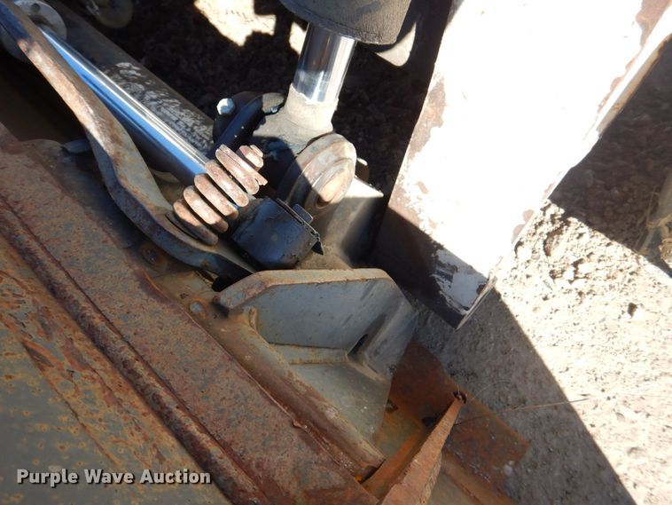 image for item MC9795 2003 Bobcat S300  skid steer loader