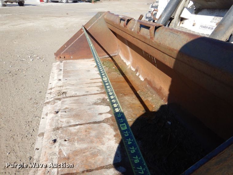 image for item MC9795 2003 Bobcat S300  skid steer loader