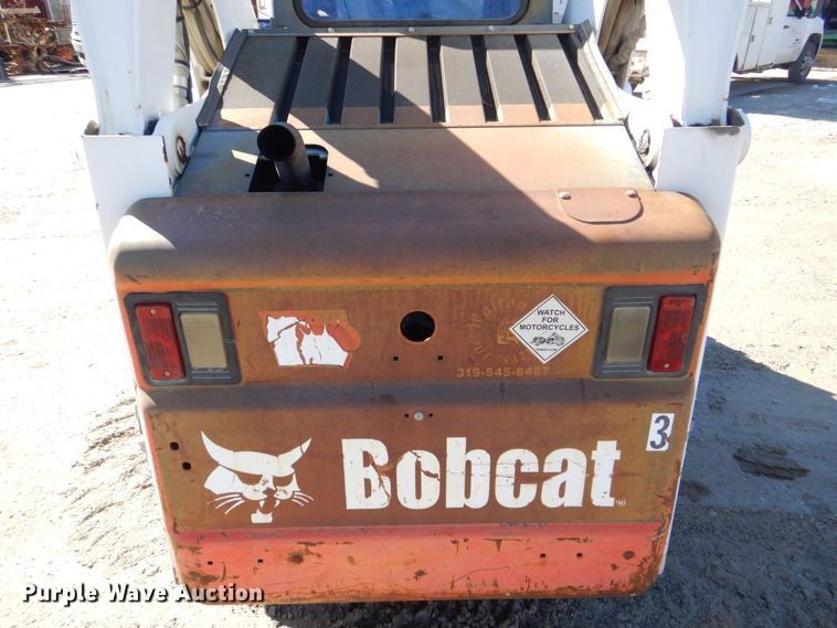 image for item MC9795 2003 Bobcat S300  skid steer loader