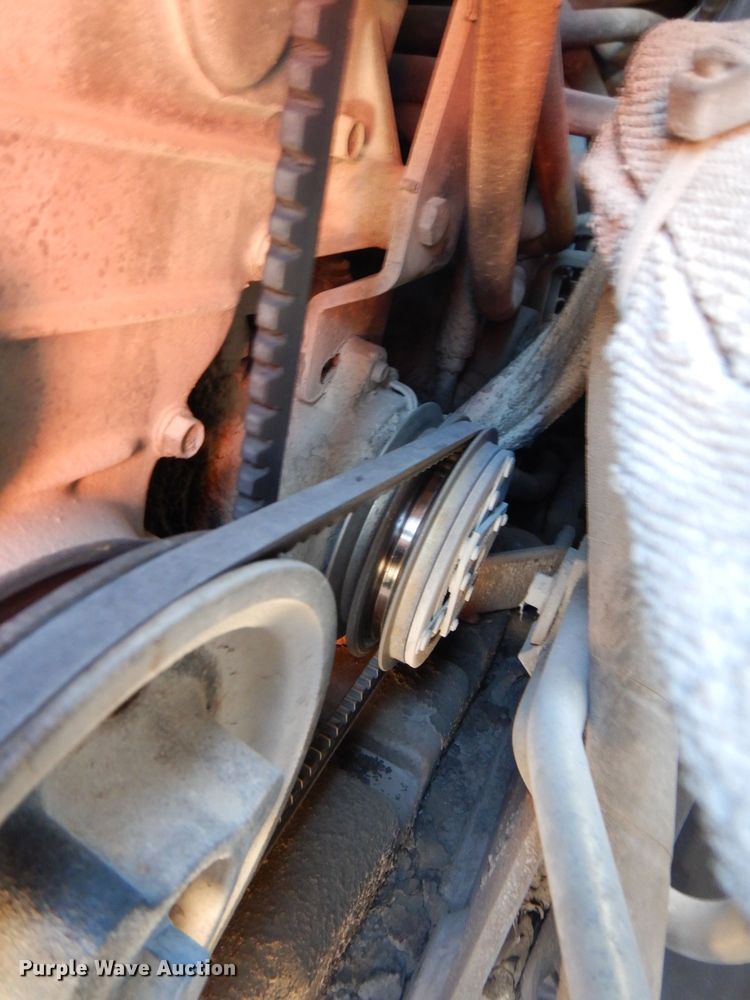 image for item MC9795 2003 Bobcat S300  skid steer loader