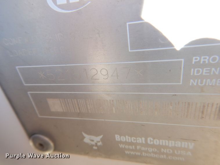 image for item MC9795 2003 Bobcat S300  skid steer loader