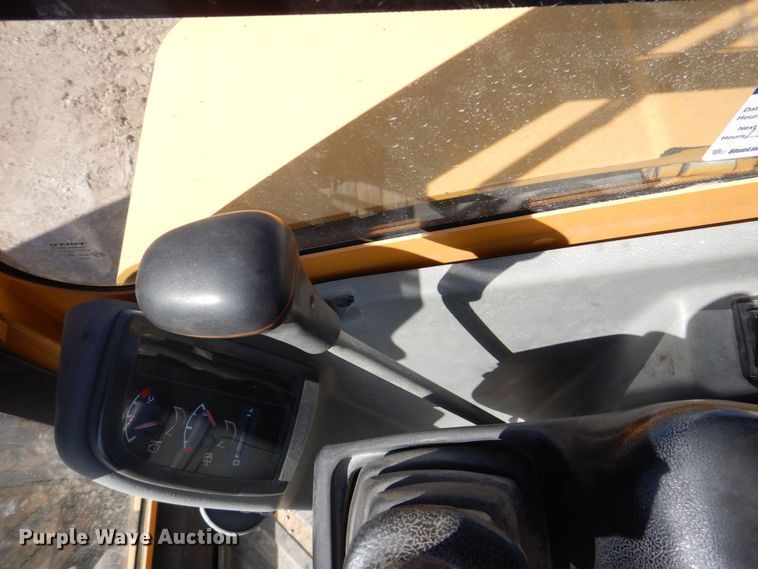 image for item MC9797 2012 Volvo ECR38  mini excavator