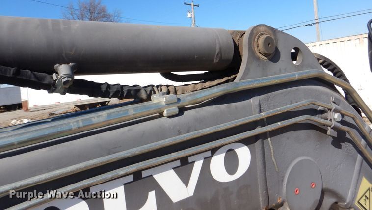 image for item MC9797 2012 Volvo ECR38  mini excavator