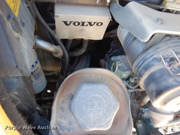 image for item MC9797 2012 Volvo ECR38  mini excavator